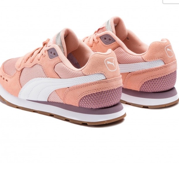 Puma Sneakers Size 7.5 - Picture 3 of 12